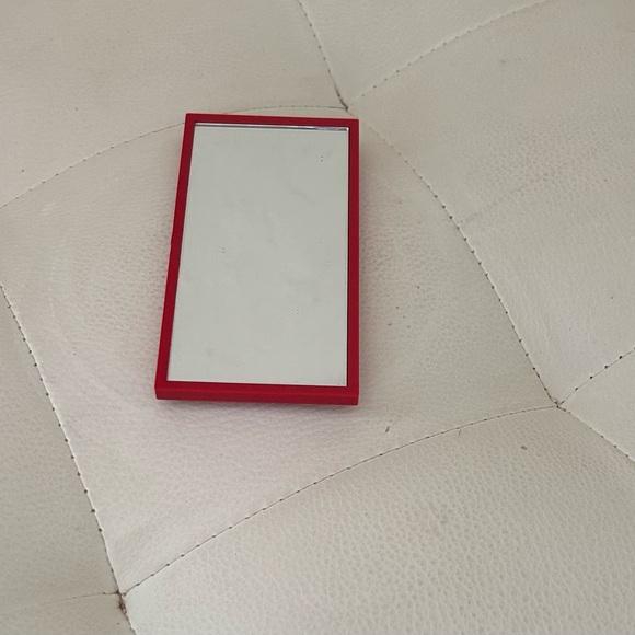 Elizabeth Arden Red Door Make Up Mirror - Picture 2 of 3